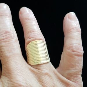 14k solid gold  ring